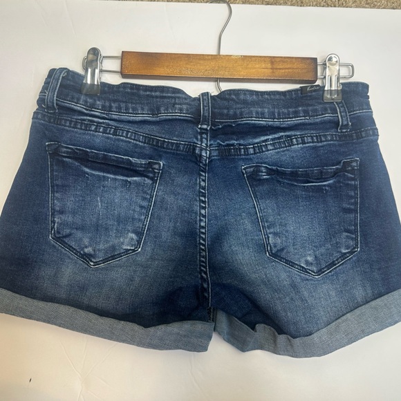 KanCan Stetchy Denim Shorts - Picture 4 of 7